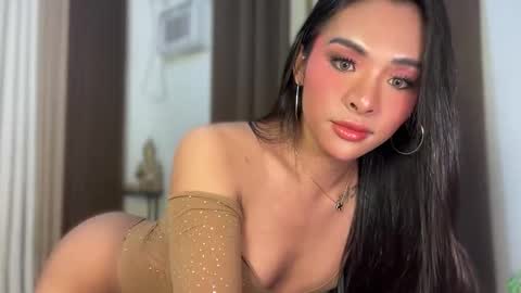 queen ronna online show from 05.22.26