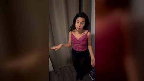 girldulce045 online show from 02.17.26