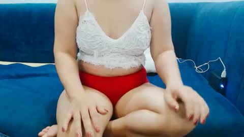 girlhanoi online show from 04.18.26