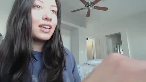 Snapshot of girlnextdoor702 chatting on 12.08.24 Jasmine online show from 12.08.24