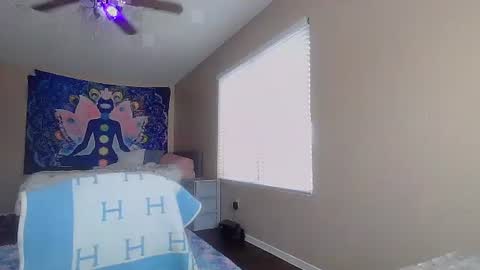 Snapshot of girlnextdoor702 chatting on 11.14.25 Jasmine online show from 11.14.25