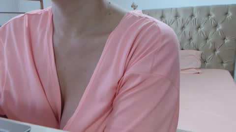 Snapshot of girlvictoria chatting on 11.09.25 Victoria online show from 11.09.25