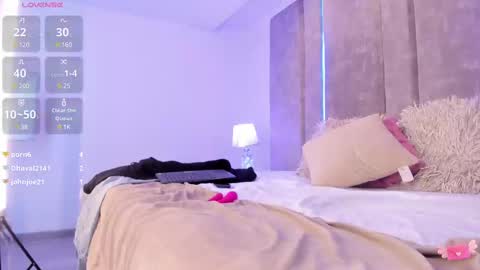 Snapshot of giselamaru chatting on 02.10.25 online show from 02.10.25