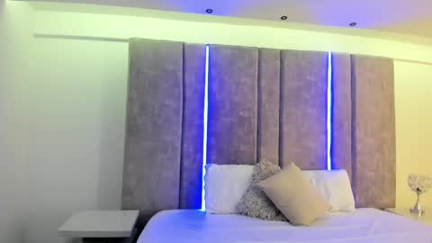 Snapshot of giselamaru chatting on 02.14.25 online show from 02.14.25