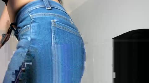Gisell online show from 05.12.26