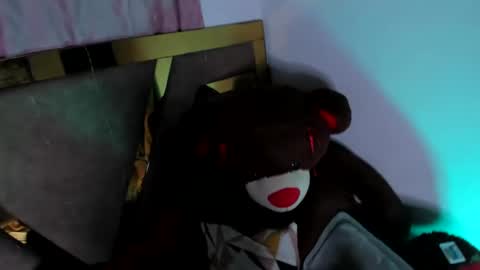 . Gisel Reyes . online show from 01.24.25