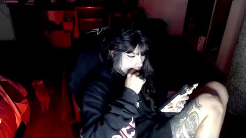 Snapshot of givenom chatting on 09.20.25 dirtyvenom online show from 09.20.25