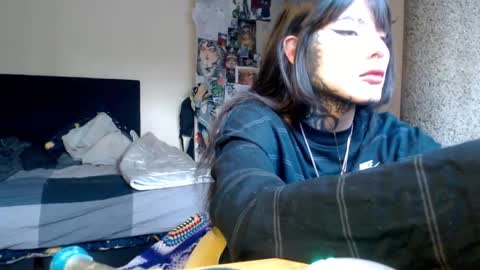 Snapshot of givenom chatting on 12.15.25 dirtyvenom online show from 12.15.25