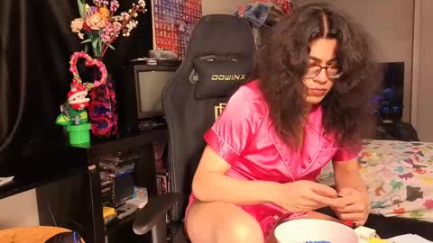 glaceon9 online show from 03.02.25