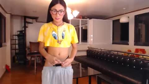 gleiahong online show from 09.21.25