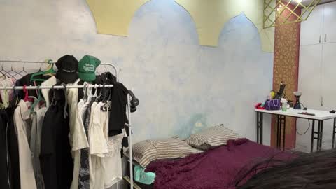 Mia online show from 04.09.26