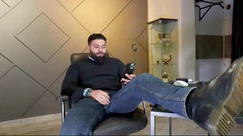 Matthew .. for short call me Matt online show from 02.22.25