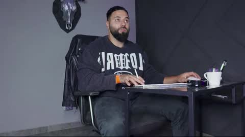 Matthew .. for short call me Matt online show from 09.16.25