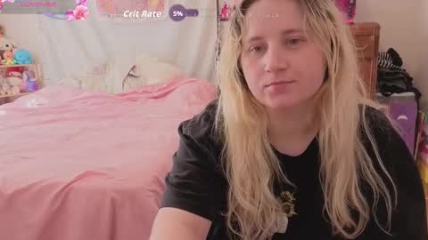 Glitch online show from 12.05.25