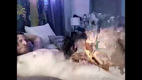 Snapshot of glizzy8944 chatting on 11.16.25 GizzyNation online show from 11.16.25