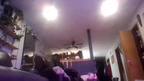 Snapshot of globalmovement chatting on 12.09.24 globalmovement online show from 12.09.24