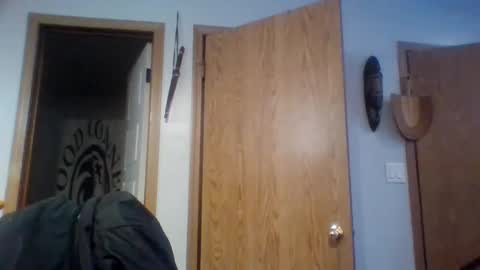 Snapshot of globalmovement chatting on 01.17.25 globalmovement online show from 01.17.25