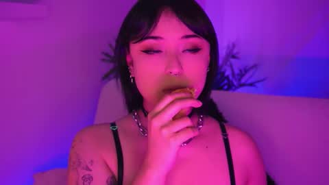 Mimi online show from 03.05.26