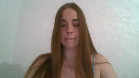 Snapshot of gloria954807 chatting on 06.06.26 gloria954807 online show from 06.06.26