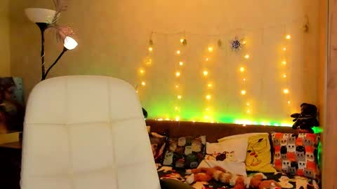 Gloria Wood online show from 12.24.24