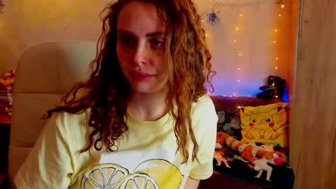 Gloria Wood online show from 01.05.25