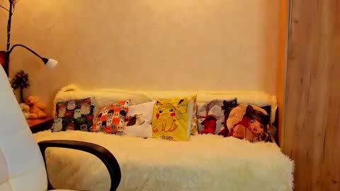 Gloria Wood online show from 03.06.25