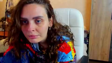 Gloria Wood online show from 10.03.25