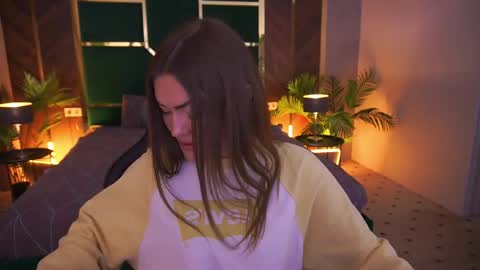 glow_kitten online show from 04.07.26