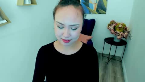 Mila online show from 04.04.26