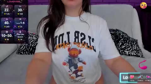 Mia online show from 11.03.25