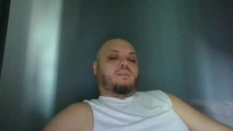 Snapshot of glusgan chatting on 10.01.25 Your boy online show from 10.01.25