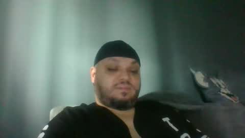 Snapshot of glusgan chatting on 10.27.25 Your boy online show from 10.27.25