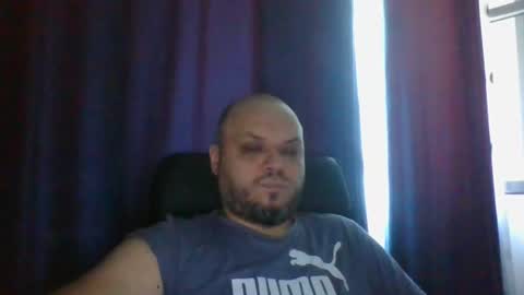 Snapshot of glusgan chatting on 06.14.26 Your boy online show from 06.14.26