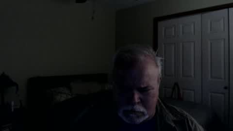 Snapshot of gmctruckguy chatting on 11.18.25 gmctruckguy online show from 11.18.25