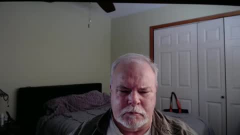 Snapshot of gmctruckguy chatting on 01.11.26 gmctruckguy online show from 01.11.26