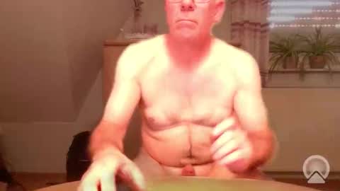 Snapshot of gngh1969 chatting on 05.28.26 gngh1969 online show from 05.28.26