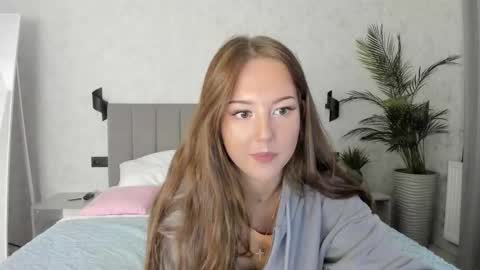 Snapshot of go0d_grl chatting on 09.30.25 Lina online show from 09.30.25