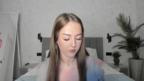 Snapshot of go0d_grl chatting on 10.12.25 Lina online show from 10.12.25