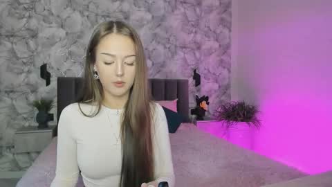 Snapshot of go0d_grl chatting on 11.09.25 Lina online show from 11.09.25