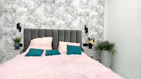 Snapshot of go0d_grl chatting on 11.15.25 Lina online show from 11.15.25