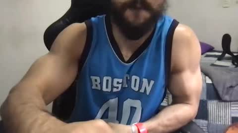 Snapshot of god_hunkules chatting on 01.01.25 god hunkules online show from 01.01.25