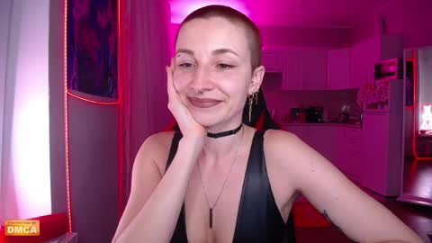 Elpis Foxter online show from 05.11.26