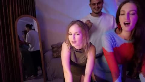   330 UTC2 girls   online show from 03.15.26