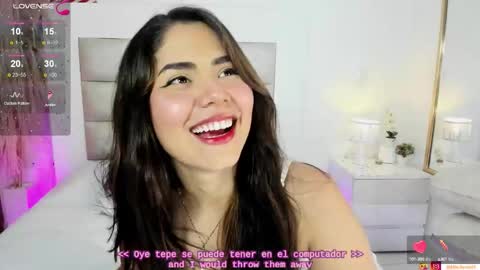 Mia online show from 10.15.25