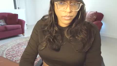 Snapshot of goddess_xandra_xquisite chatting on 04.23.26 Xandra The Goddess online show from 04.23.26