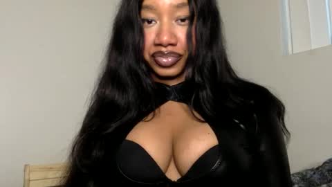 Snapshot of goddessdaisysky chatting on 03.05.25 Goddess Daisy Sky online show from 03.05.25