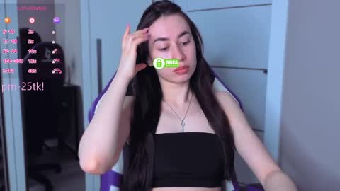 Snapshot of goddessemmmyy chatting on 05.06.26 Goddess EmmaBratt princess online show from 05.06.26