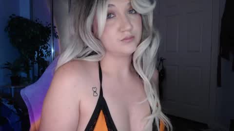 Snapshot of goddessemmy chatting on 05.19.26 Goddess Emmy online show from 05.19.26