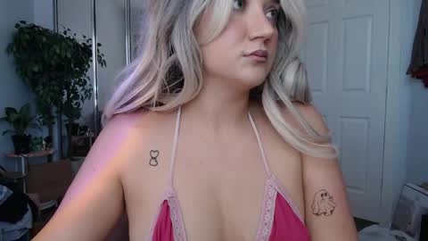 Snapshot of goddessemmy chatting on 05.28.26 Goddess Emmy online show from 05.28.26