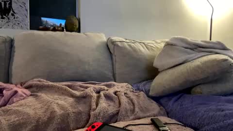 Snapshot of goddessmayvn chatting on 03.10.25 GoddessMayvn online show from 03.10.25